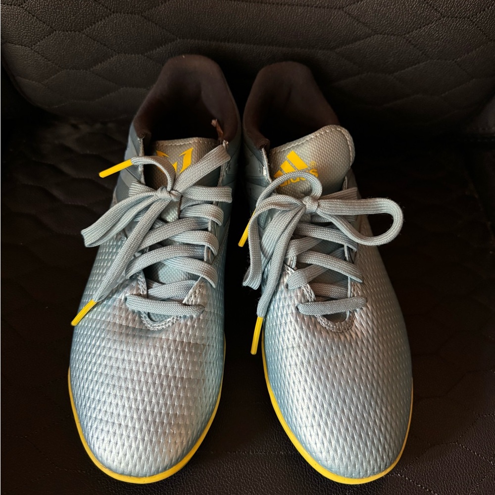 Messi indoor soccer shoes